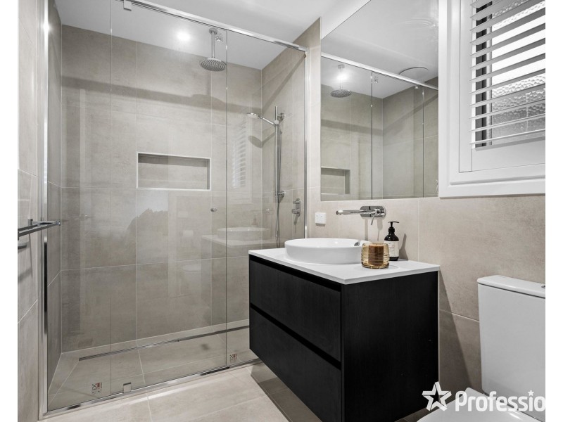 2a Chippendale Court, Chirnside Park VIC 3116