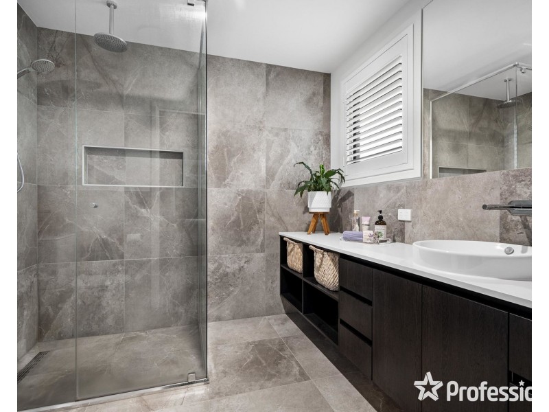 2a Chippendale Court, Chirnside Park VIC 3116