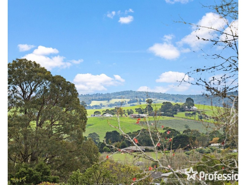 2a Chippendale Court, Chirnside Park VIC 3116