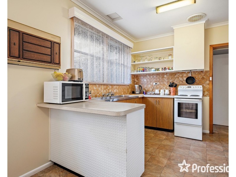 35a Lomond Avenue, Kilsyth VIC 3137