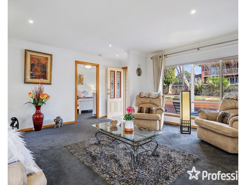 44 Carronvale Road, Mooroolbark VIC 3138