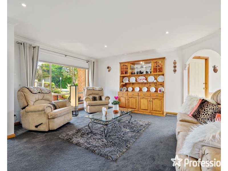 44 Carronvale Road, Mooroolbark VIC 3138