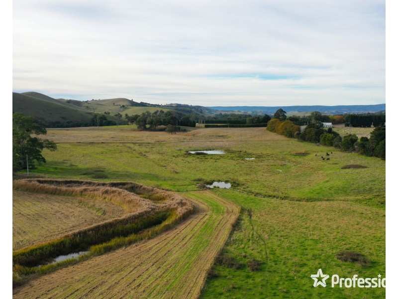 16 Break Oday Road, Glenburn VIC 3717