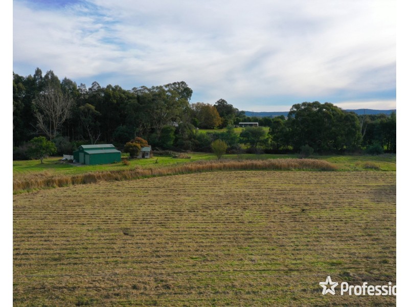 16 Break Oday Road, Glenburn VIC 3717