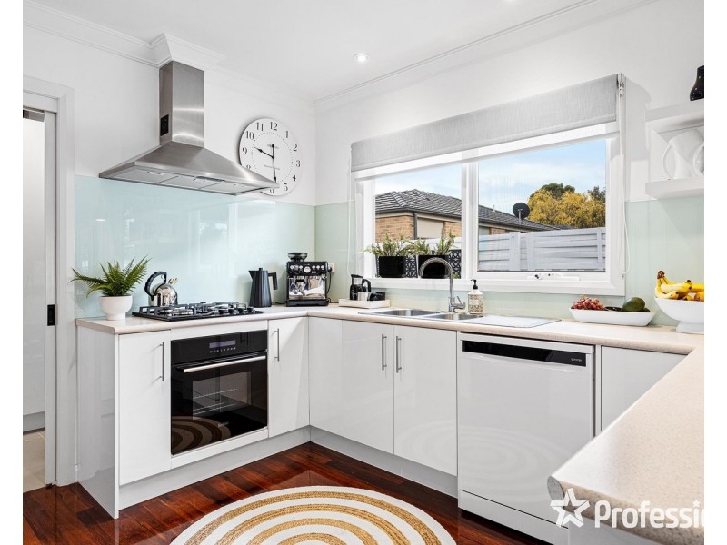 26a Diane Crescent, Mooroolbark VIC 3138
