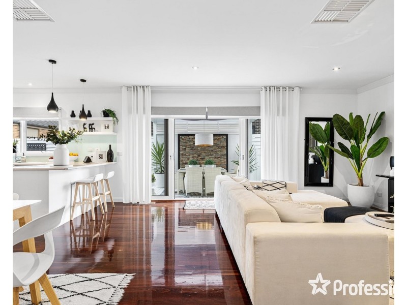 26a Diane Crescent, Mooroolbark VIC 3138