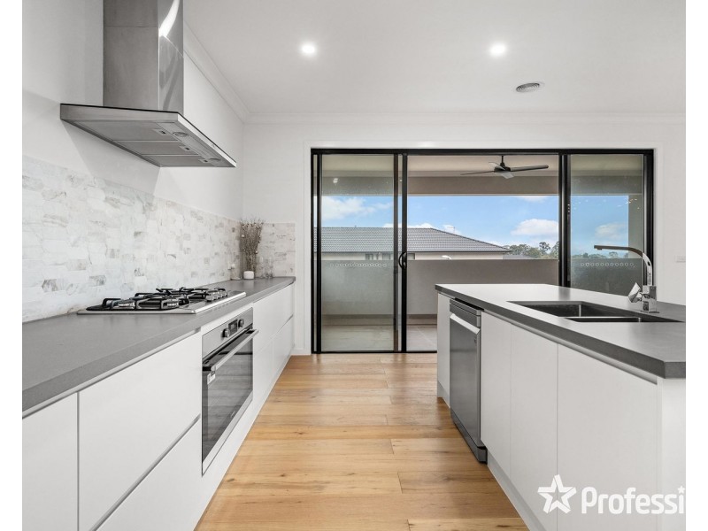 39 Outlook Drive, Chirnside Park VIC 3116