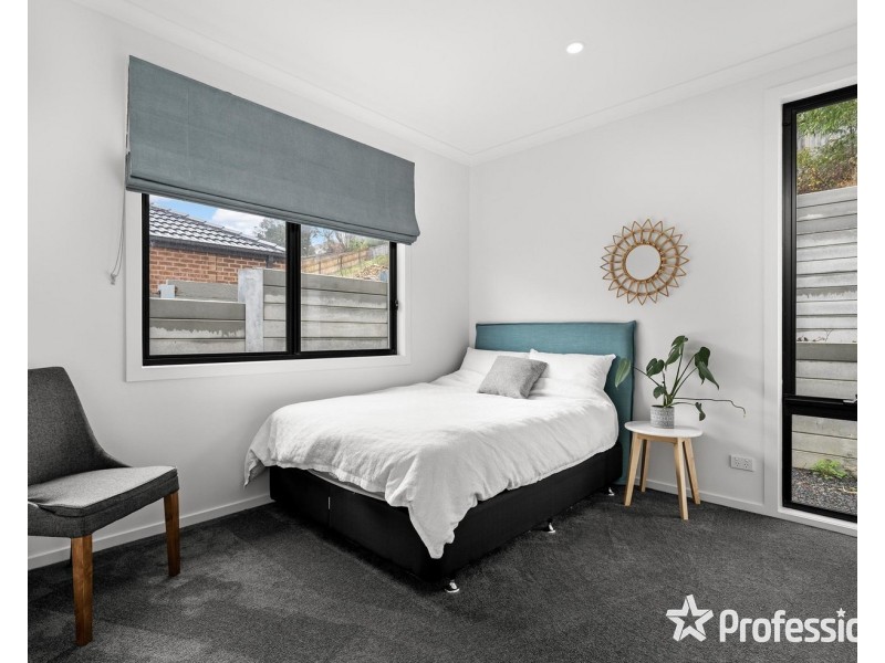 39 Outlook Drive, Chirnside Park VIC 3116