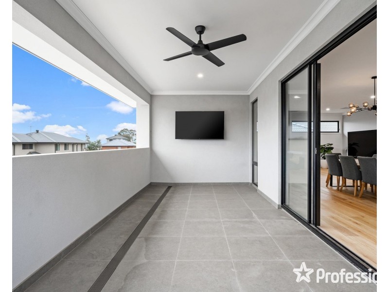 39 Outlook Drive, Chirnside Park VIC 3116