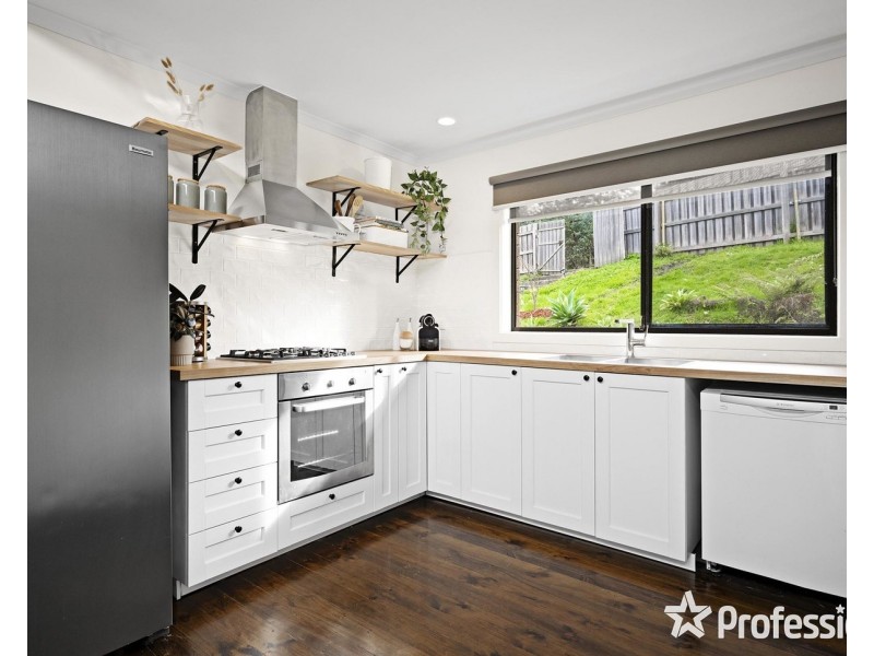 22-24 Beverley Drive, Healesville VIC 3777