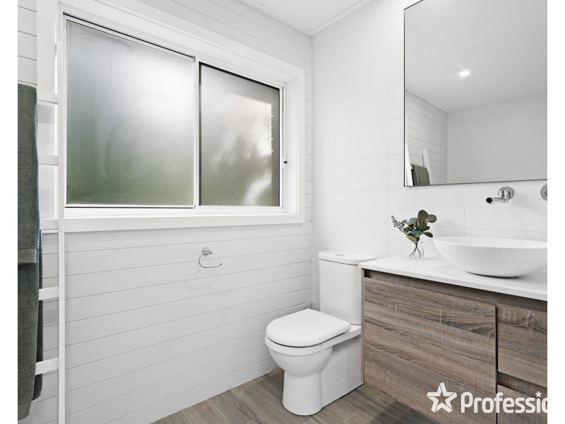 22-24 Beverley Drive, Healesville VIC 3777