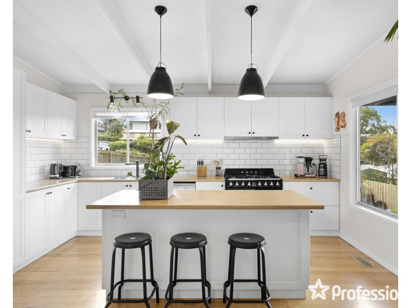 3 Rangeview Road, Mount Evelyn VIC 3796