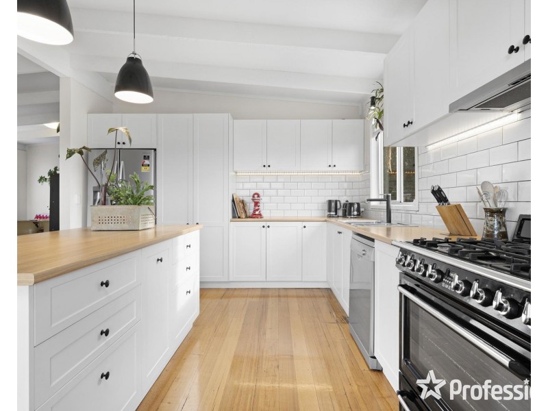 3 Rangeview Road, Mount Evelyn VIC 3796