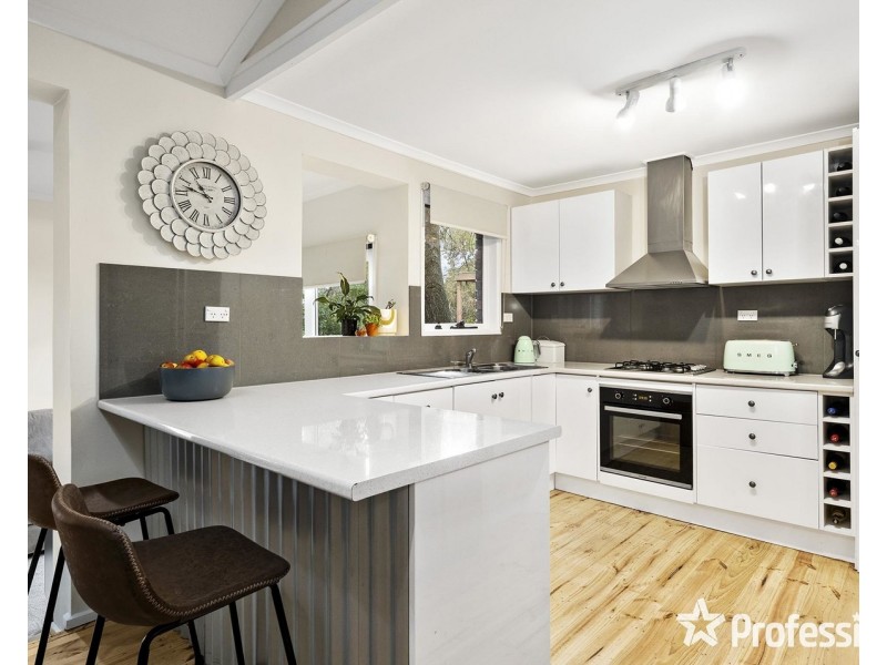 15 Thornton Court, Mooroolbark VIC 3138