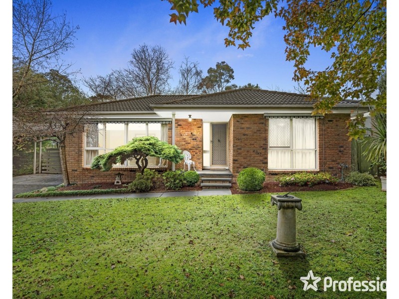 5 Krystal Court, Mooroolbark VIC 3138