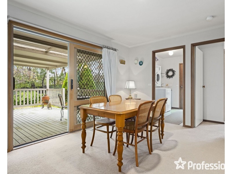 5 Krystal Court, Mooroolbark VIC 3138