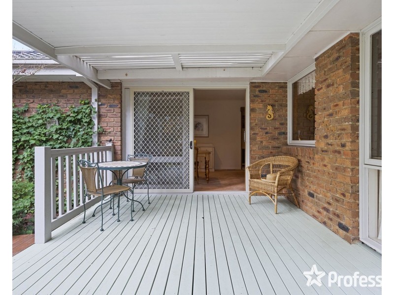5 Krystal Court, Mooroolbark VIC 3138