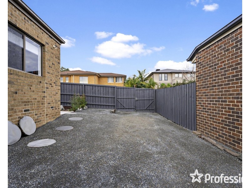48 Tudor Drive, Mooroolbark VIC 3138