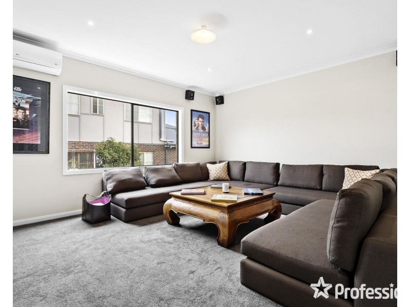 48 Tudor Drive, Mooroolbark VIC 3138