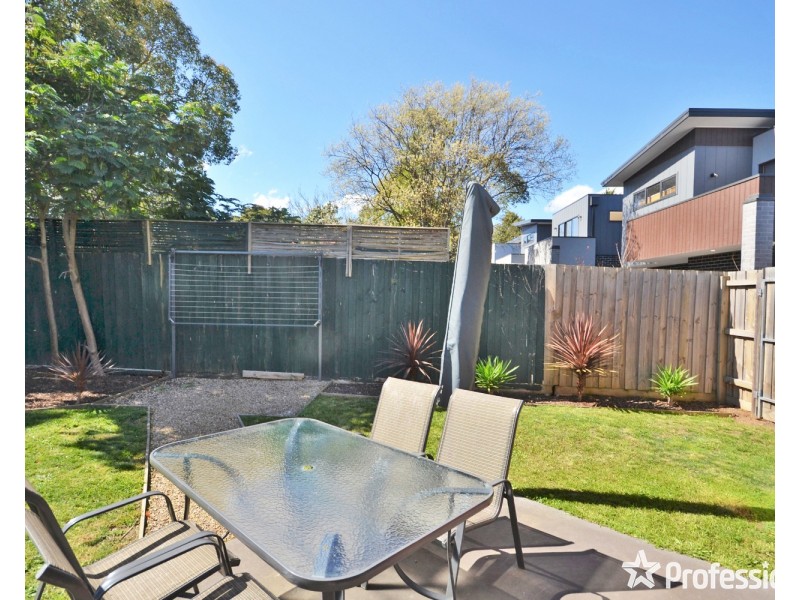 4/4 Shield Court, Kilsyth VIC 3137
