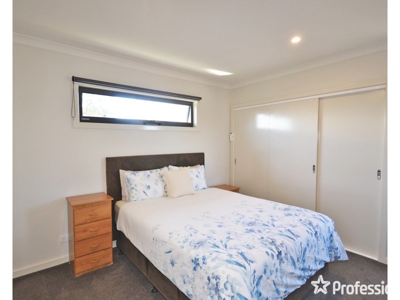 4/4 Shield Court, Kilsyth VIC 3137