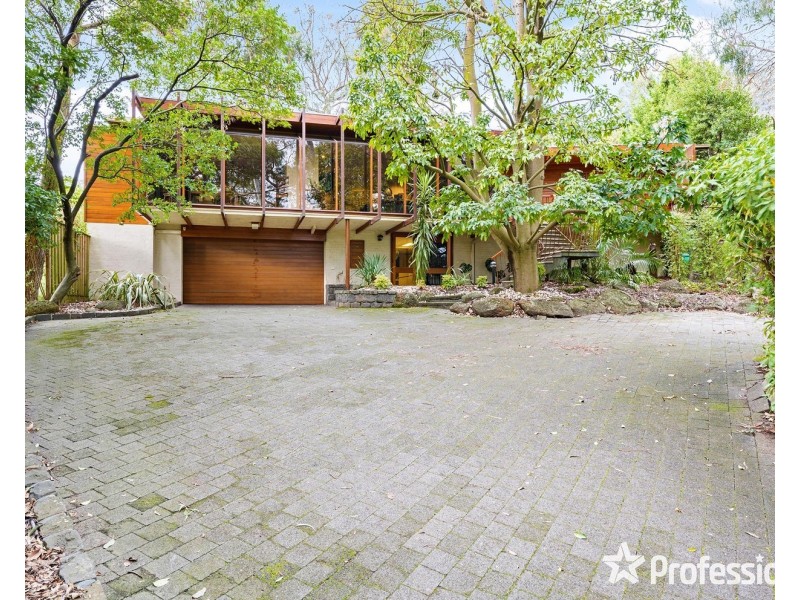 109 Stradbroke Road, Montrose VIC 3765