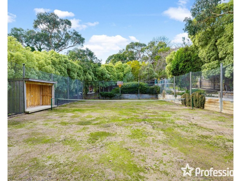 109 Stradbroke Road, Montrose VIC 3765