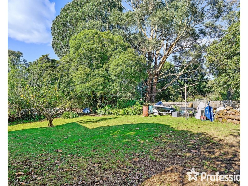 27 Channel Road, Mount Evelyn VIC 3796