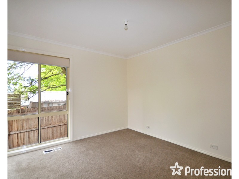 61 Pascoe Avenue, Kilsyth VIC 3137