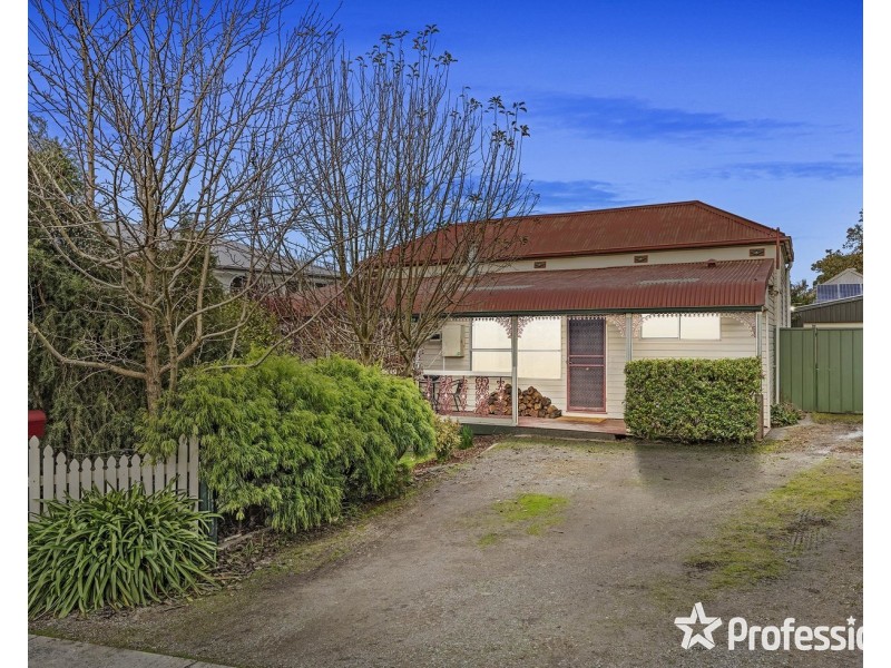 12 Bailey Road, Mount Evelyn VIC 3796