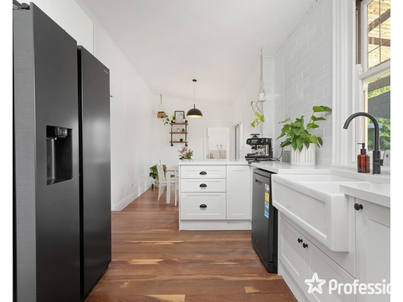 12 Bailey Road, Mount Evelyn VIC 3796