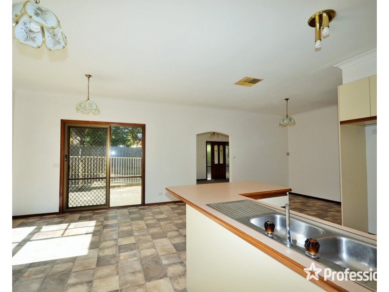 14 Church Street, Kilsyth VIC 3137