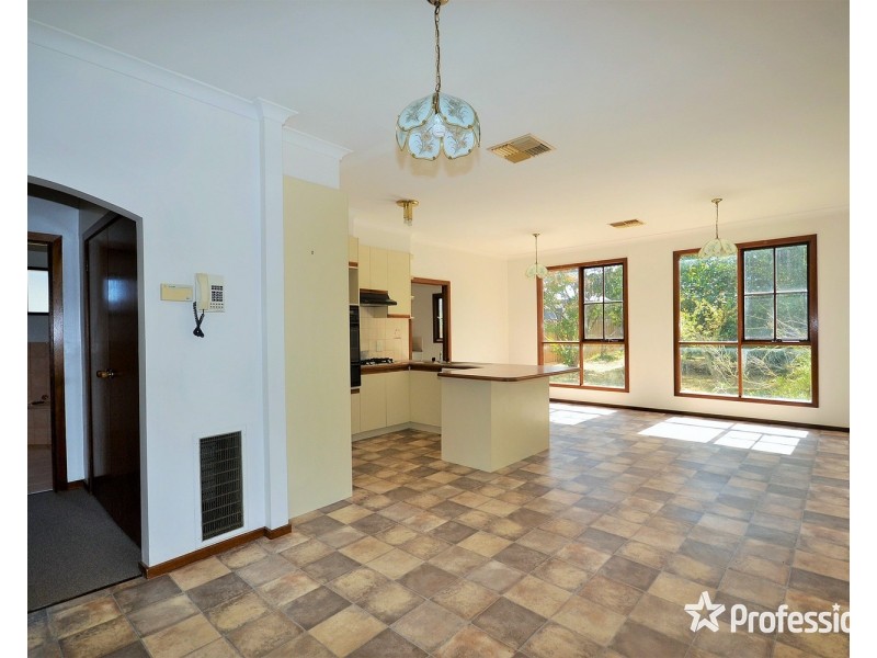 14 Church Street, Kilsyth VIC 3137