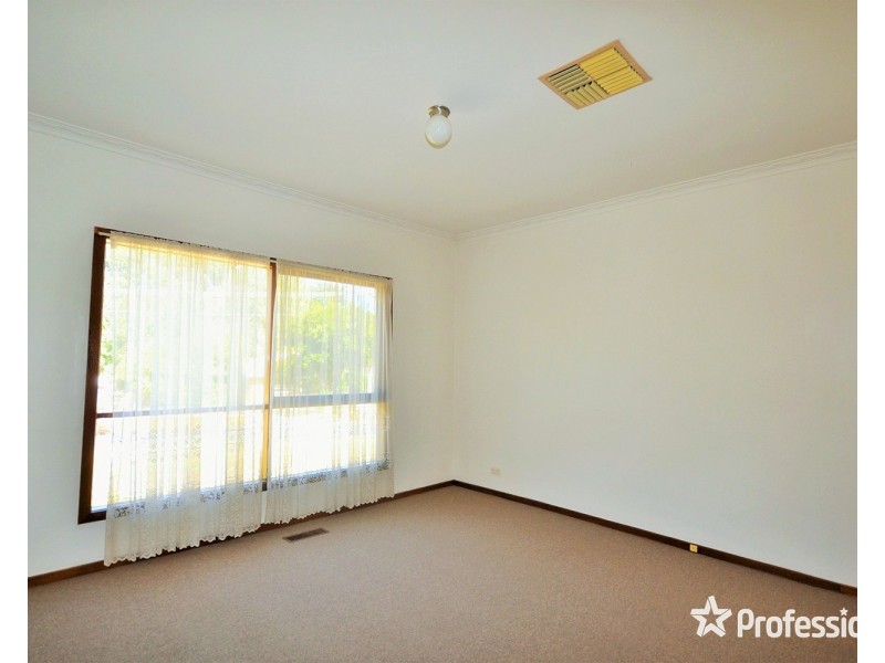 14 Church Street, Kilsyth VIC 3137