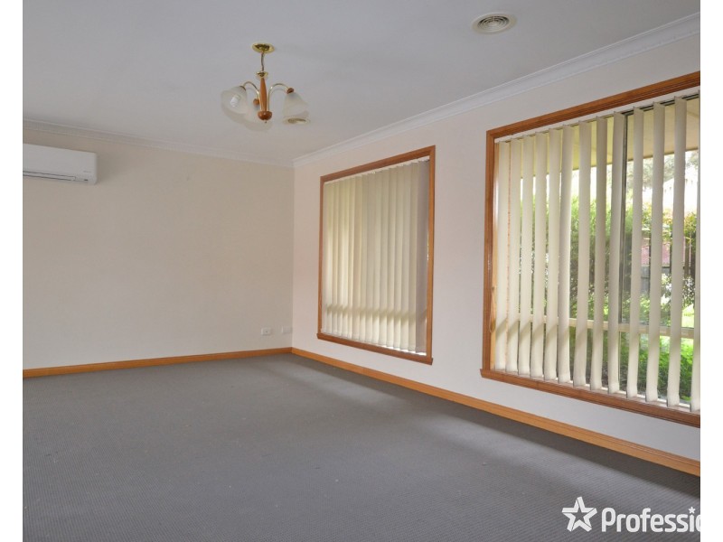 64 Eileen Grove, Woori Yallock VIC 3139