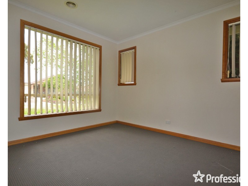 64 Eileen Grove, Woori Yallock VIC 3139