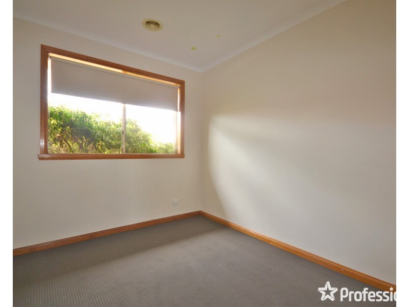 64 Eileen Grove, Woori Yallock VIC 3139