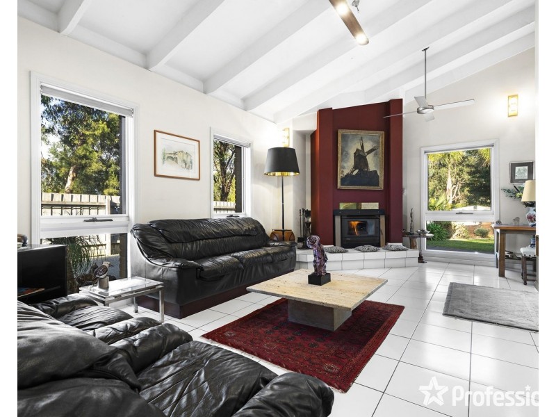 1 Allsops Road, Launching Place VIC 3139