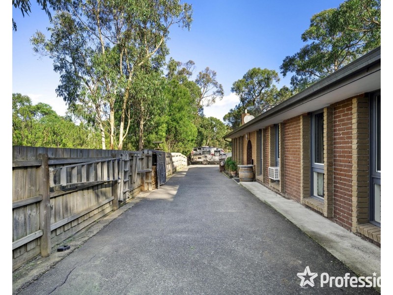 1 Allsops Road, Launching Place VIC 3139