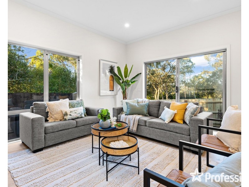 2/28 Hawthory Road, Kilsyth VIC 3137