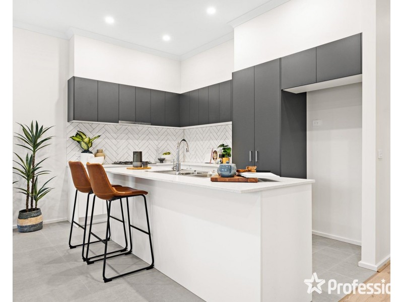 2/28 Hawthory Road, Kilsyth VIC 3137