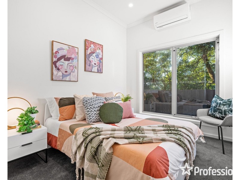 2/28 Hawthory Road, Kilsyth VIC 3137