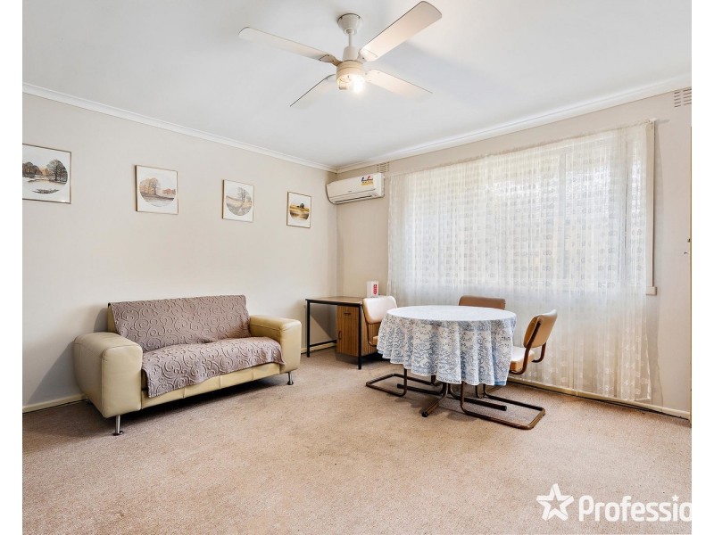 1/141 Lincoln Road, Croydon VIC 3136