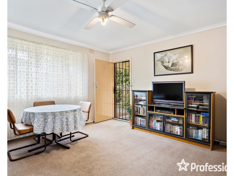 1/141 Lincoln Road, Croydon VIC 3136