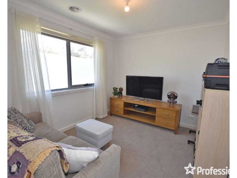 2 William Dabb Terrace, Croydon VIC 3136