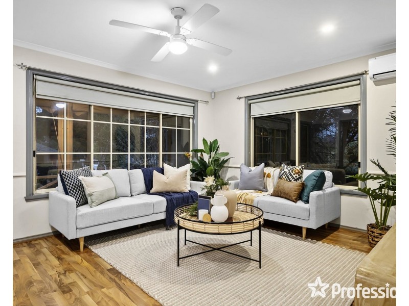 2 Kincumber Drive, Croydon VIC 3136