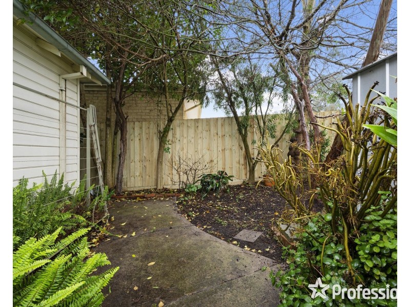 2 Kincumber Drive, Croydon VIC 3136