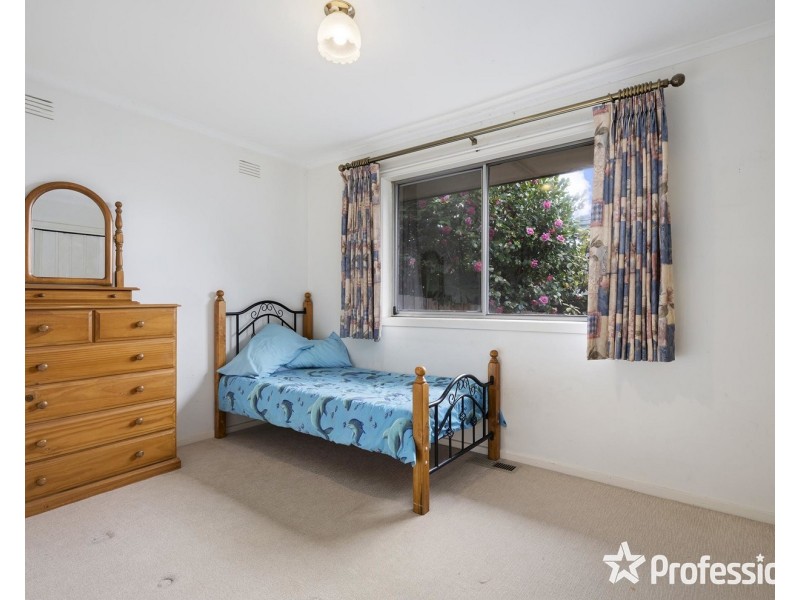 19 Carronvale Road, Mooroolbark VIC 3138