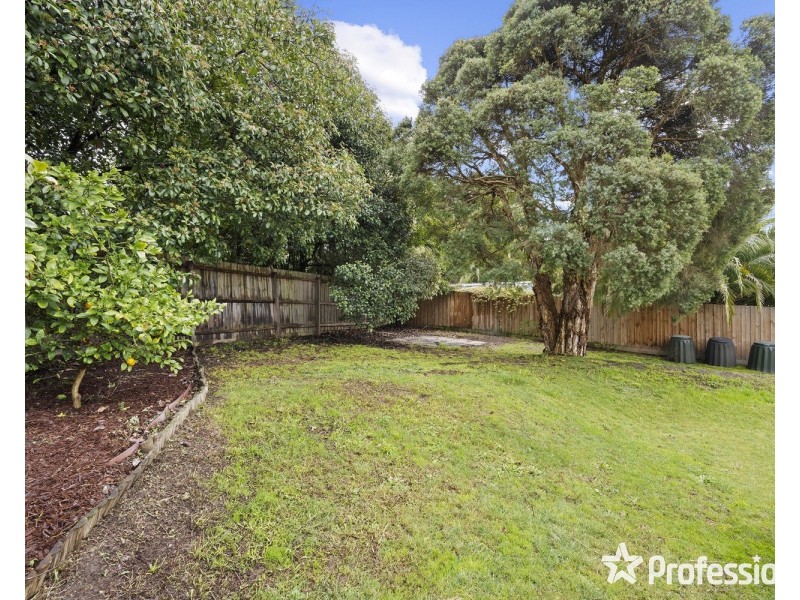 19 Carronvale Road, Mooroolbark VIC 3138