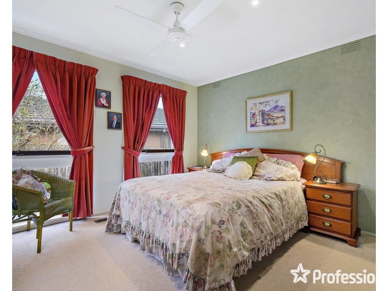 13 Mountfield Road, Kilsyth VIC 3137